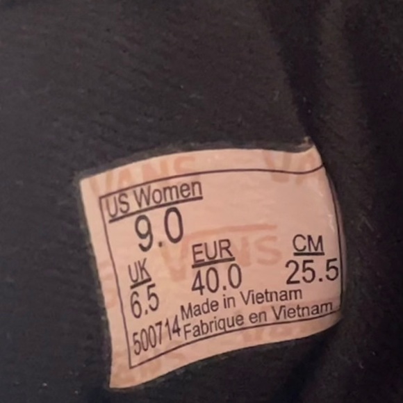 Black low top vans - Picture 3 of 3